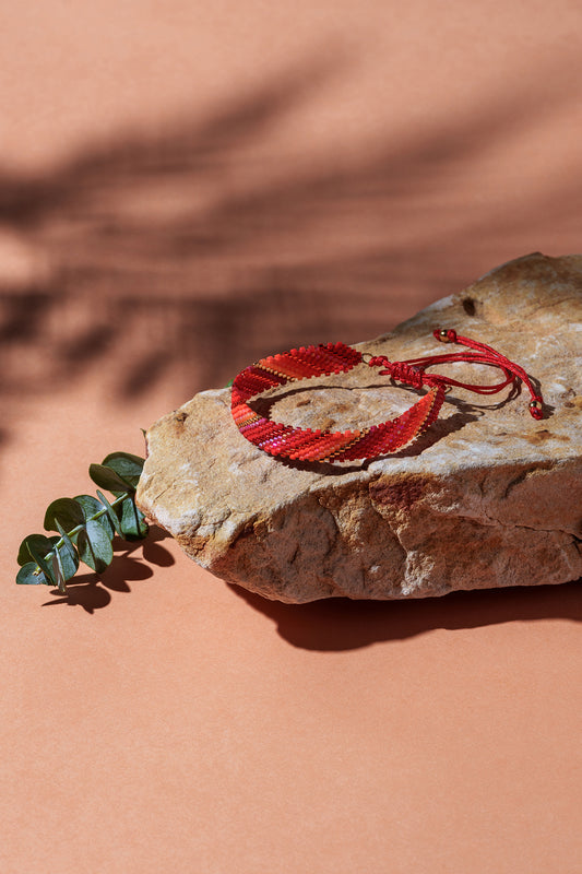 SANTA MARTA Pulsera Ajustable en Rojo