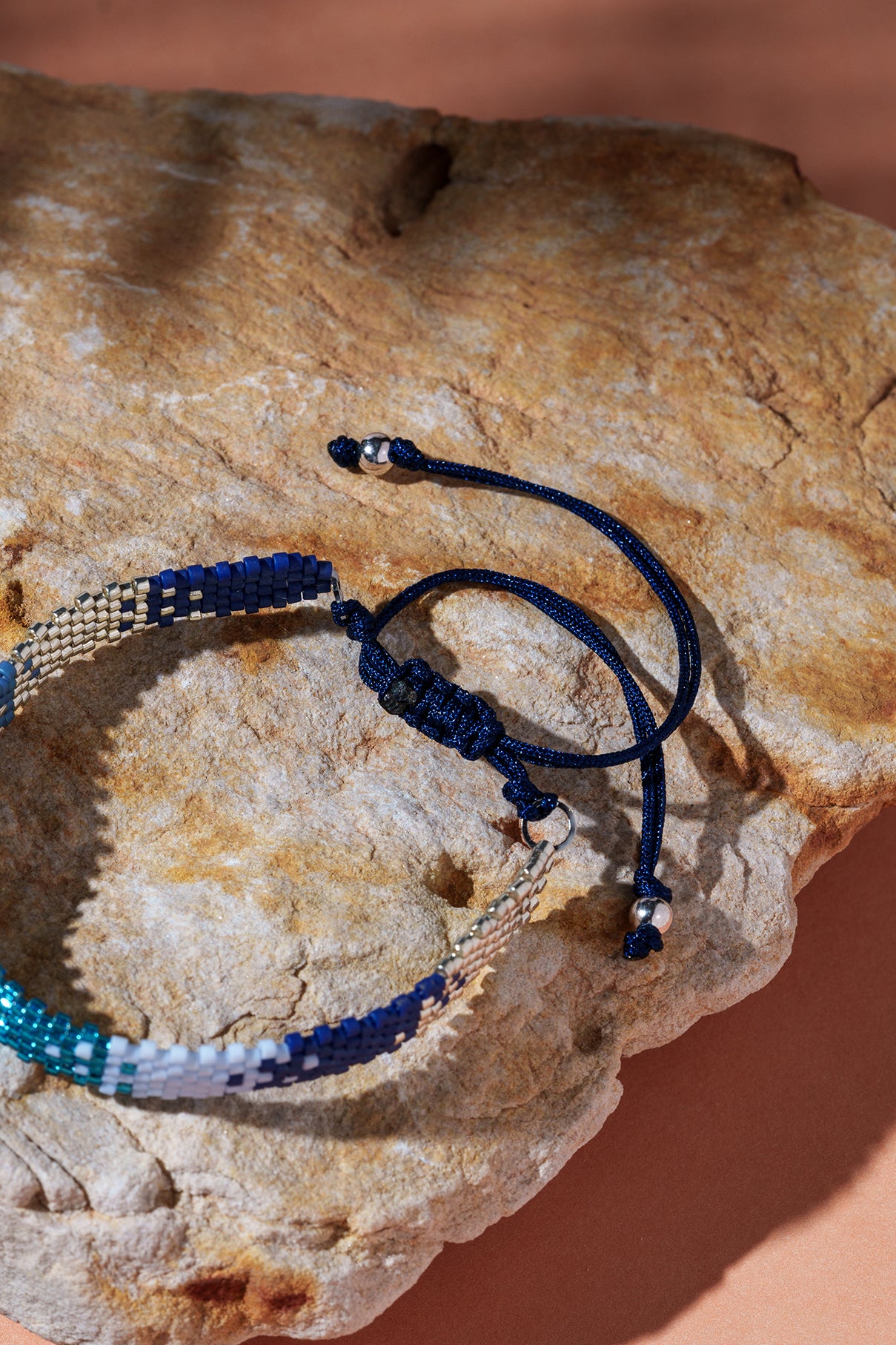 SANTA MARTA Pulsera Tejida en Azul